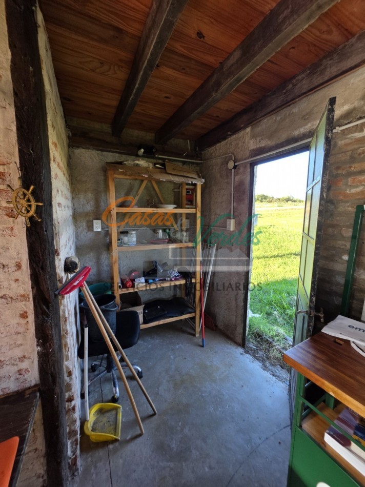 Casa en Alquiler - Los Algarrobos, 1 dorm, 1 baño, pileta, amplio parque, seguridad, naturaleza