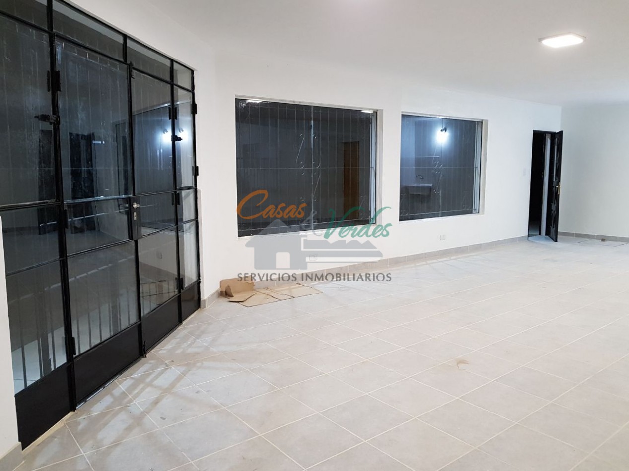 ALQUILER Local comercial en ESQUINA