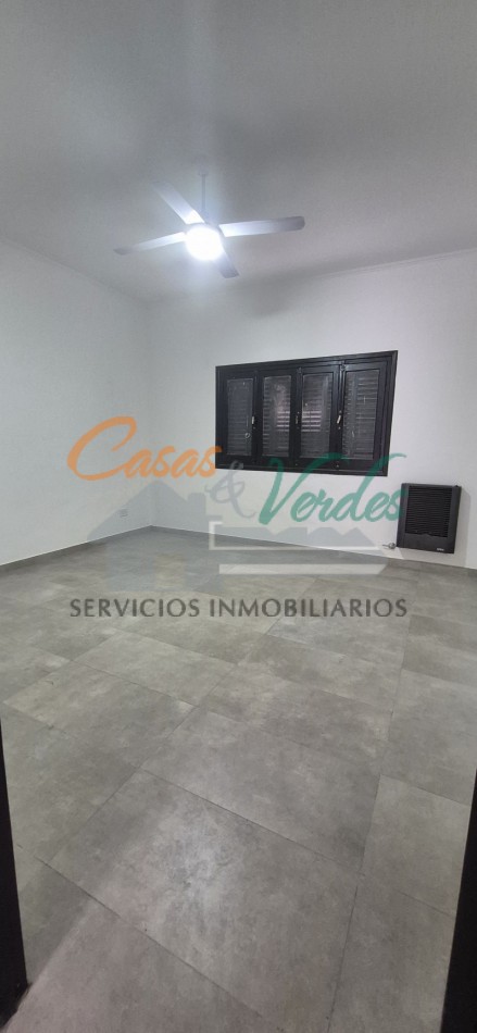 Venta, casa centrica, moderna A ESTRENAR, Laprida al 200