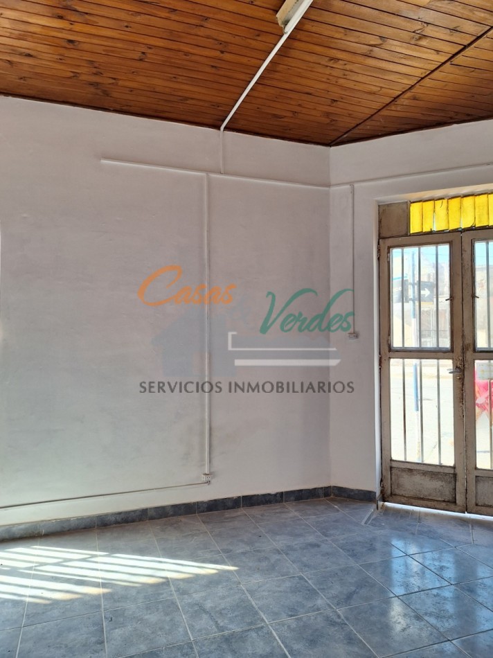 ALQUILER LOCAL COMERCIAL en ESQUINA