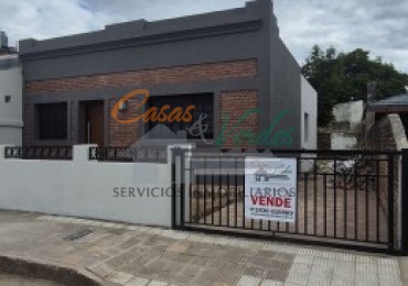 Venta, casa centrica, moderna A ESTRENAR, Laprida al 200