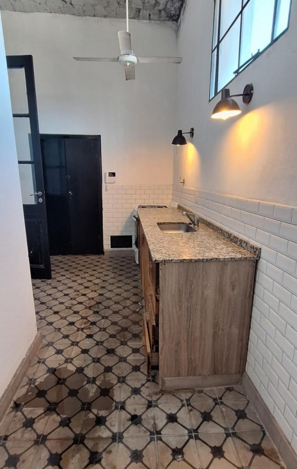 TRES deptos. OPORTUNIDAD de excelente RENTA, pleno CENTRO