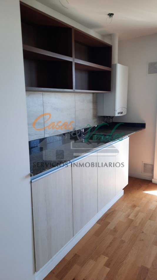 Entrega inmediata. EDIFICIO TANGO VICTORIA tipo A, mas de 100m2 cubiertos, 40m2 balcon, piso alto, impresionantes vistas del rio y la ciudad