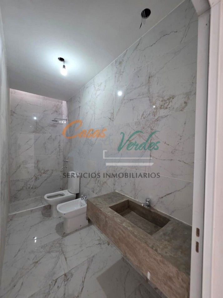 Venta Casa Moderna y Centrica a ESTRENAR