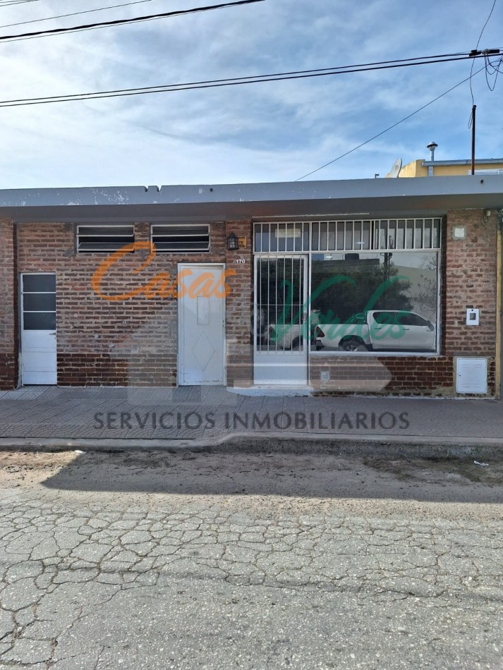 VENTA LOCAL, ubicacion centrica, baño, excelente estado, amplia disposicion