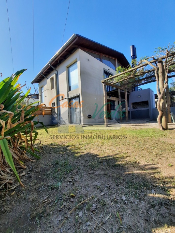 ALQUILER, cabaña zona costanera, 1 dorm, gas natrual, patio.