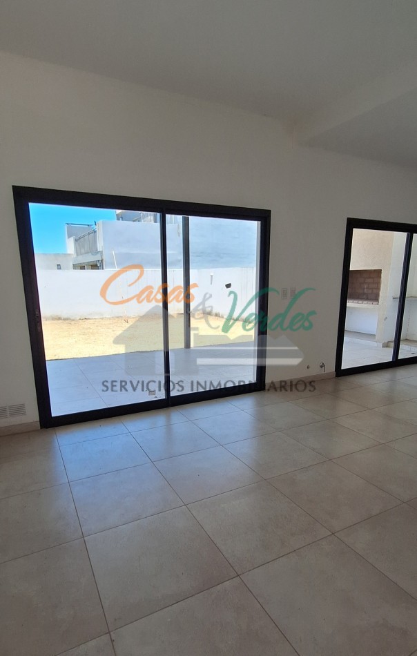 A ESTRENAR, hermosa casa dos. Dorm calle Rondeau y 3 de Febrero