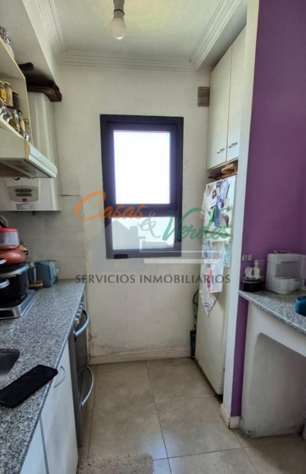 VENTA depto 1 dorm con balcon al Bvar. Moreno