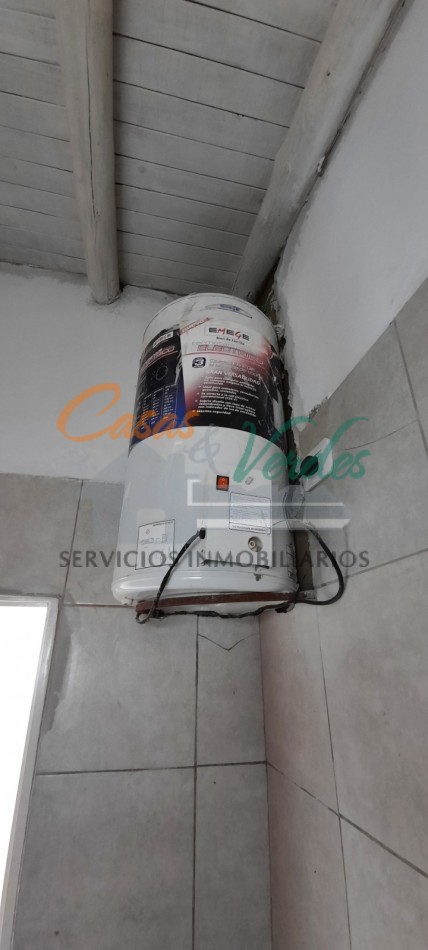 ALQUILER Casa 1 Dormitorio, entrada para auto