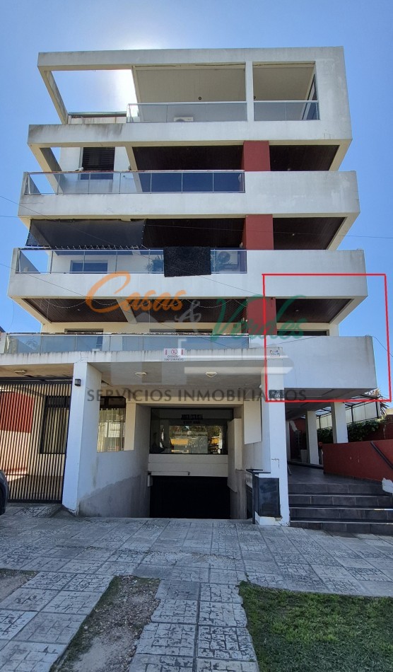 ALQUILER Victoria Entre -Rios, depto 1 dorm. con balcon al frente con cochera