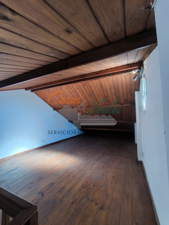 VENTA Depto 2 dorm, 1er piso por escaleras