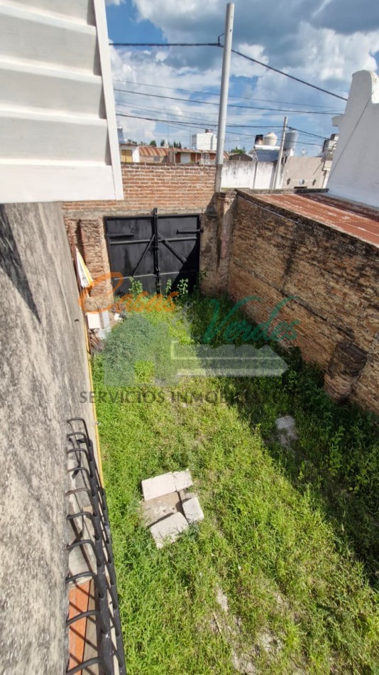 VENTA, casa antigua, muy buen estado general, pleno centro