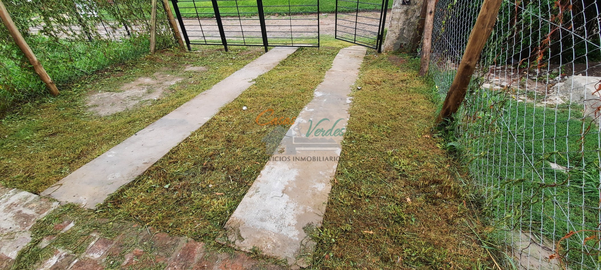 ALQUILER Casa 1 Dormitorio, entrada para auto