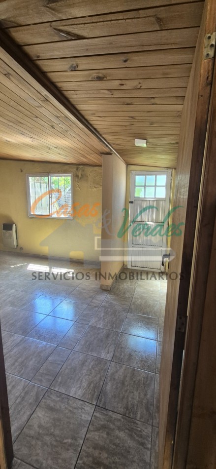 ALQUILER, casa UN dorm, gas natural, patio