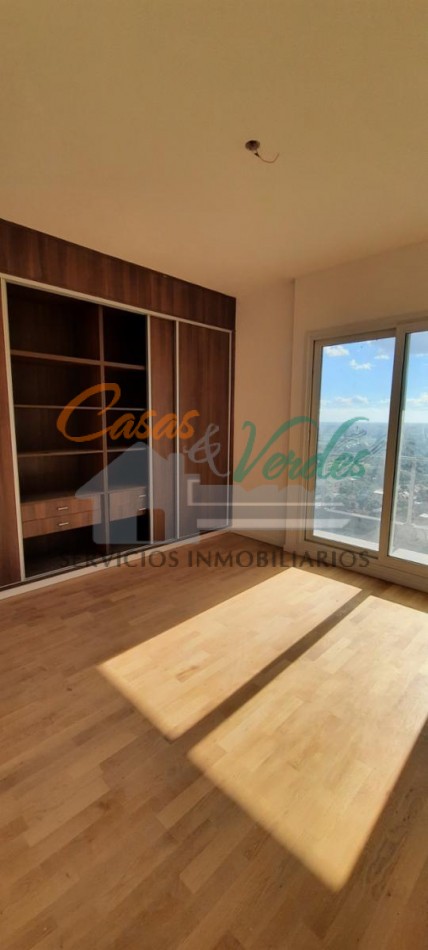Entrega inmediata. EDIFICIO TANGO VICTORIA, excelente depto. mas de 100m2 cubiertos, 40m2 balcon, piso alto, impresionantes vistas del rio y la ciudad, 2 dormitorios, 3 baños, amenities, cochera
