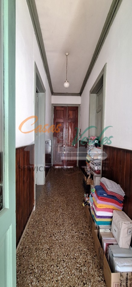 Casa Antigua en ubicacion Centrica, zona comercial, muy buen estado