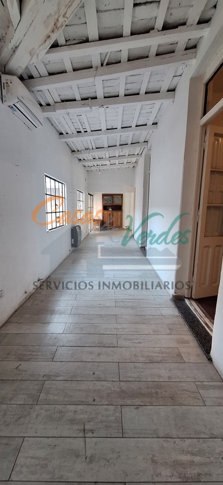 Alquiler, hermosa casa antigua reciclada a nuevo.