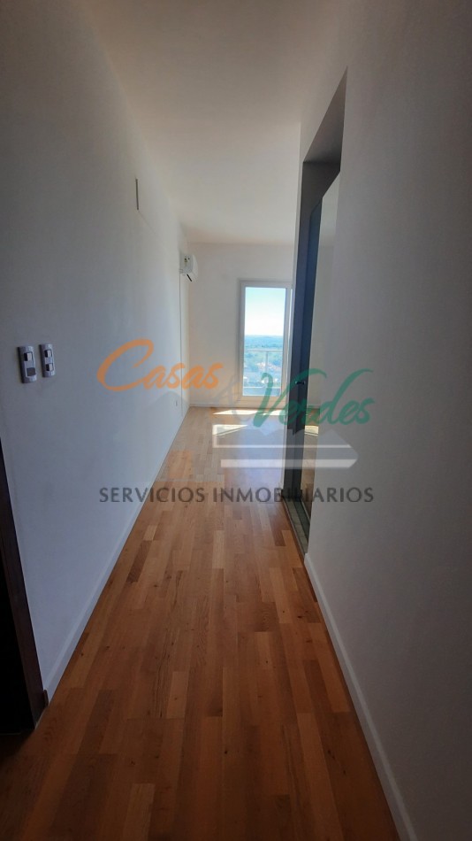 Entrega inmediata. EDIFICIO TANGO VICTORIA tipo A, mas de 100m2 cubiertos, 40m2 balcon, piso alto, impresionantes vistas del rio y la ciudad