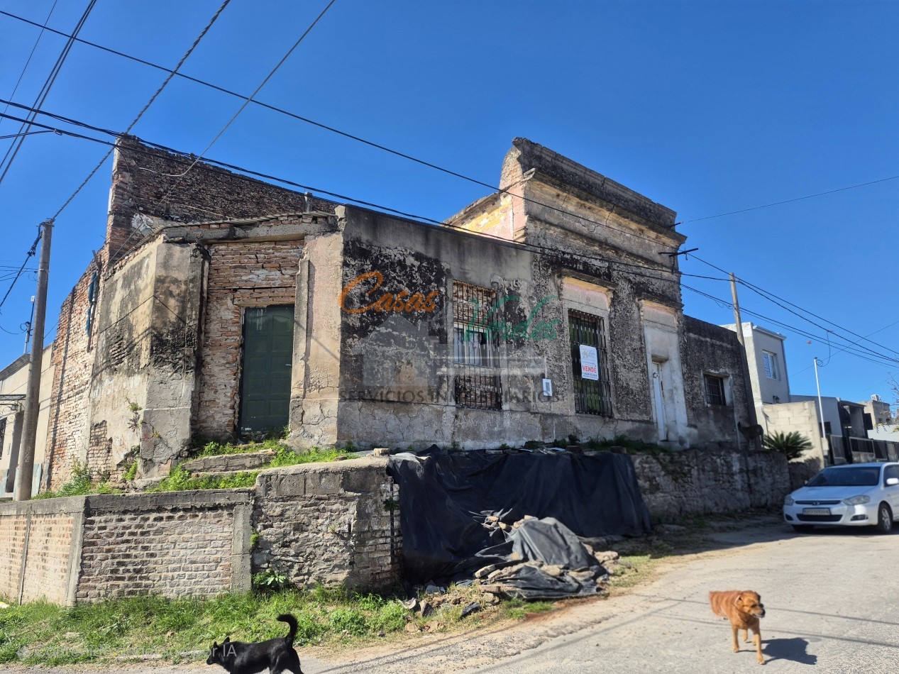 VENTA, esquina a reciclar, ideal comercial