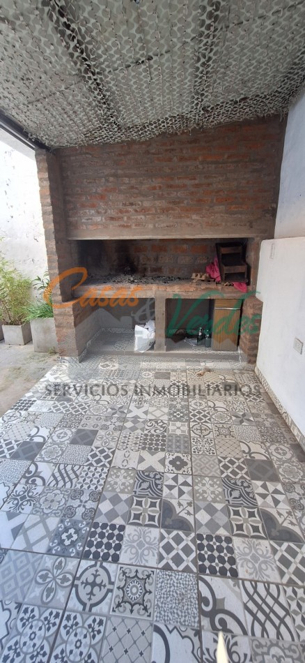 Alquiler, hermosa casa antigua reciclada a nuevo.
