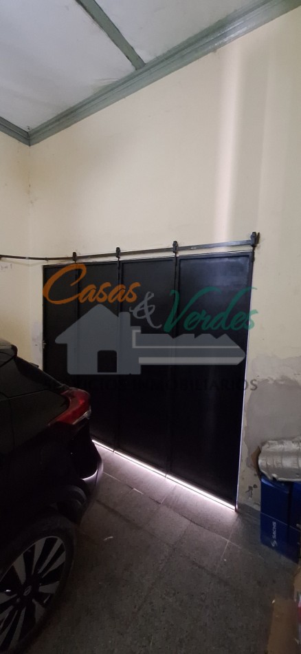 Casa Antigua en ubicacion Centrica, zona comercial, muy buen estado