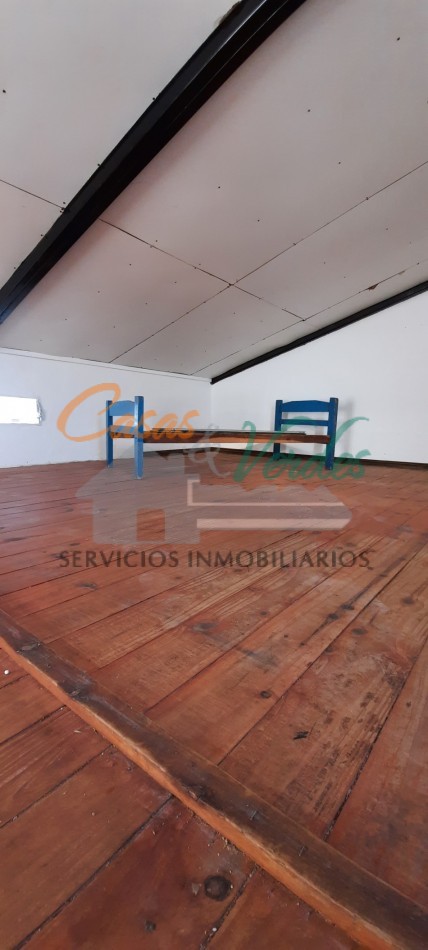 Alquiler , CASA de dos/tres dormitorios, patio, buena ubicacion