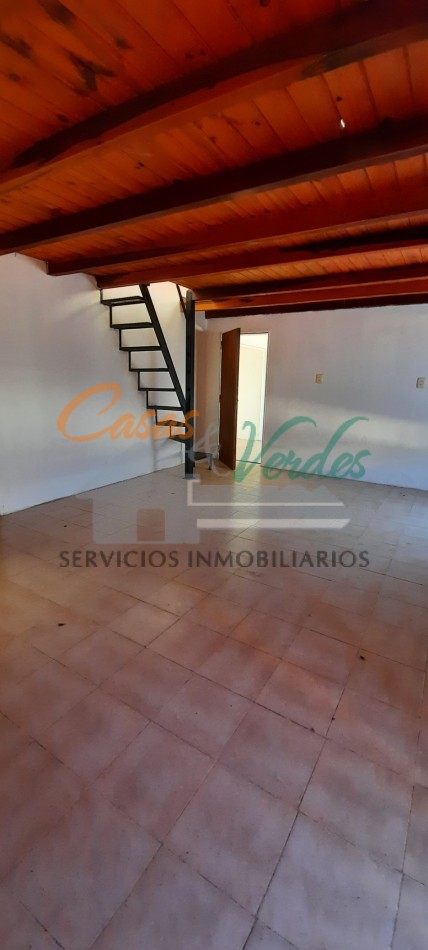 Alquiler , CASA de dos/tres dormitorios, patio, buena ubicacion