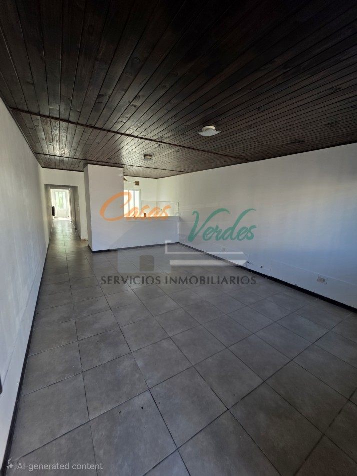 Alquiler casa 2 dorm, cochera, patio, gas natural