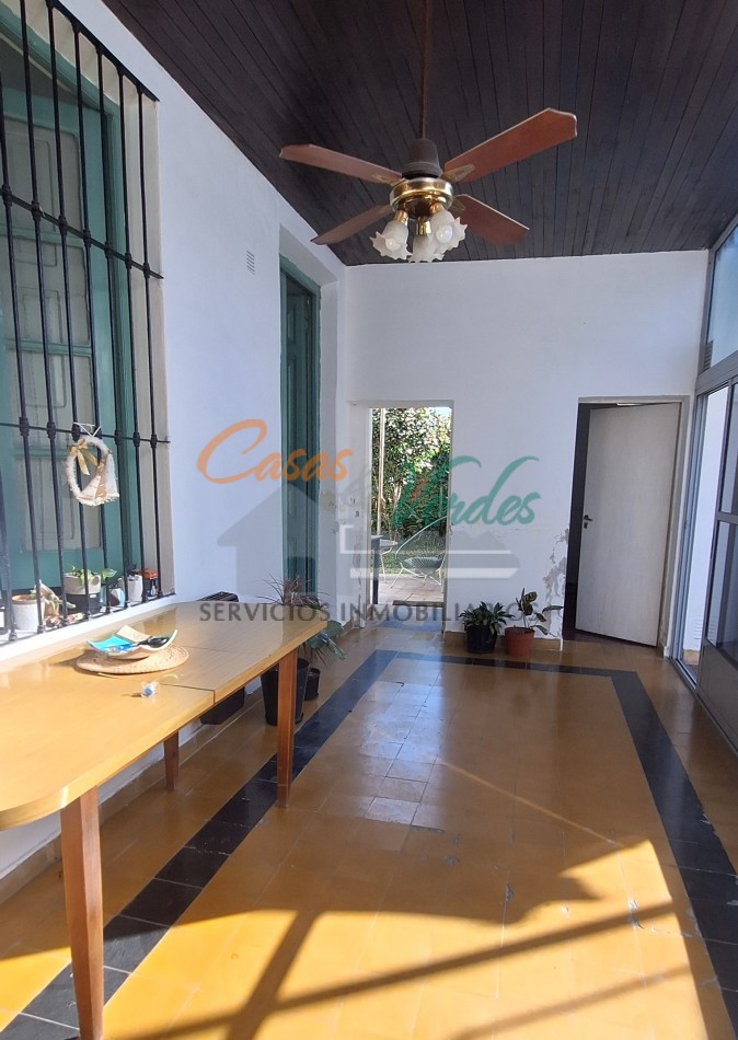 Casa Antigua en ubicacion Centrica, zona comercial, muy buen estado