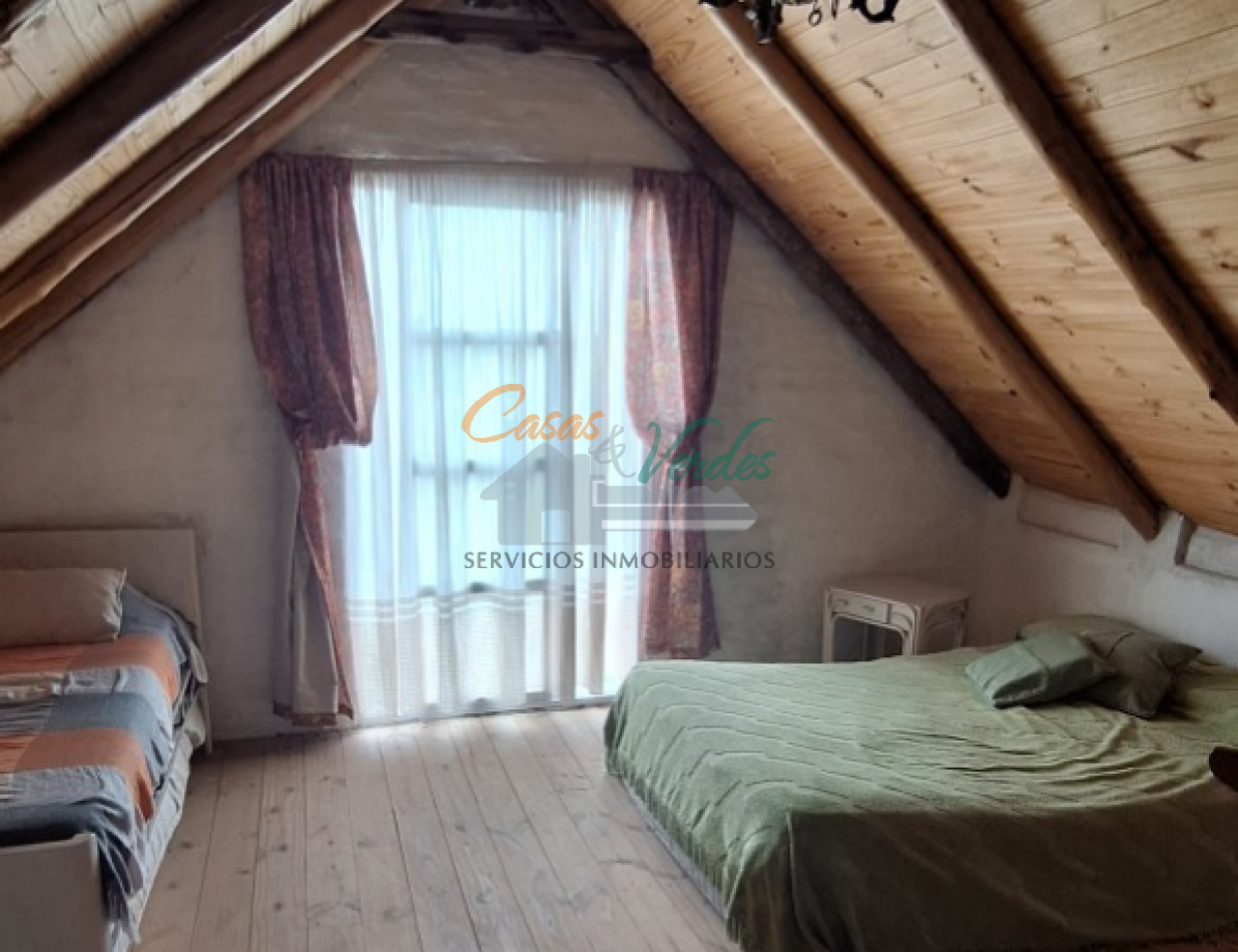 Casa pequeña, con pileta y quincho, IDEAL inversores, calle Guemes y Paso de la Patria