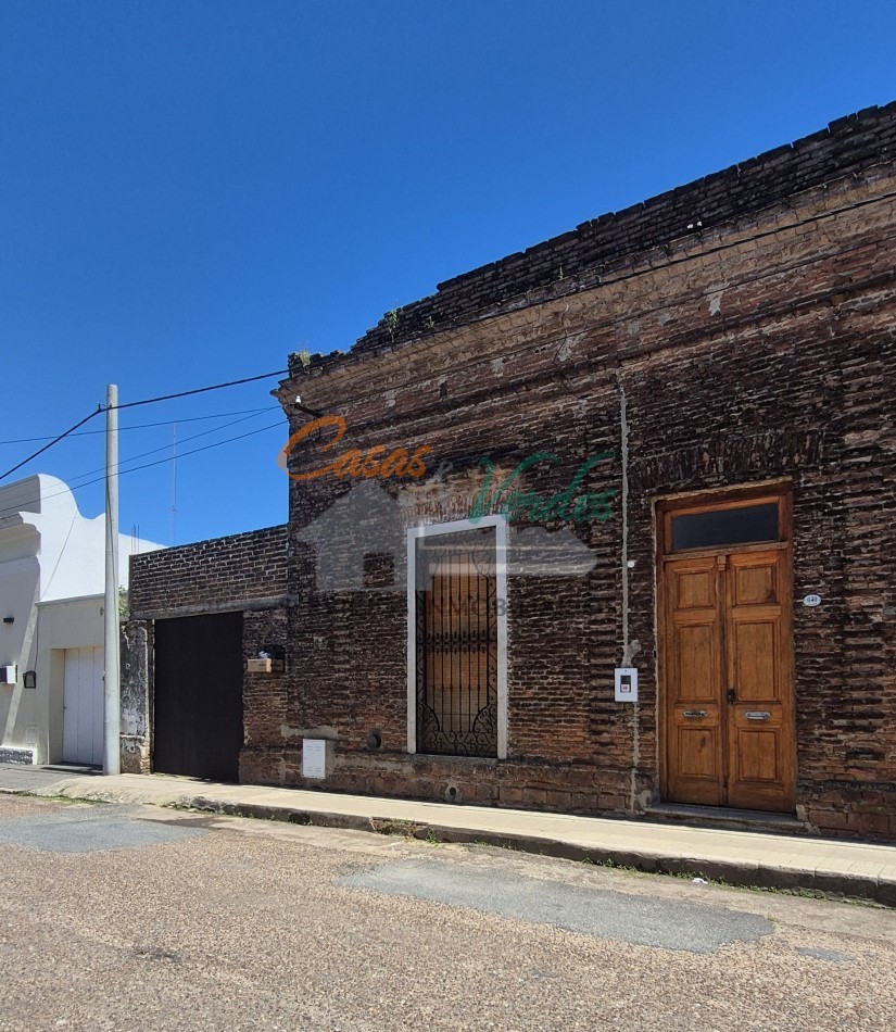 VENTA, casa antigua, muy buen estado general, pleno centro