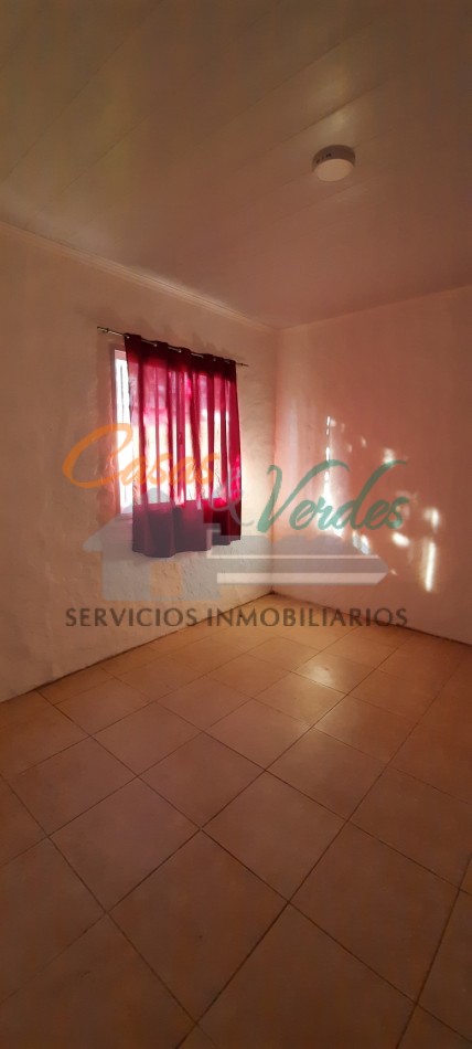 Alquiler , CASA de dos/tres dormitorios, patio, buena ubicacion
