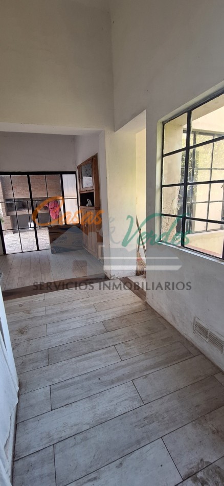 Alquiler, hermosa casa antigua reciclada a nuevo.