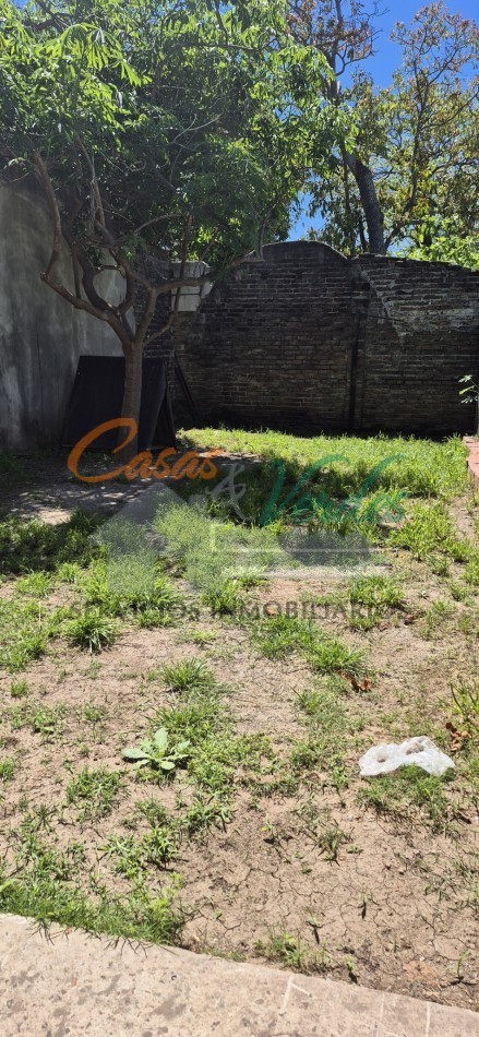 ALQUILER, casa un dorm, gas natural, patio