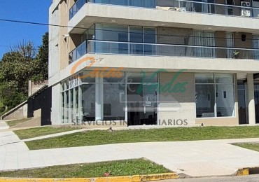 ALQUILER hermoso LOCAL COMERCIAL en Edificio Colina Boulevar