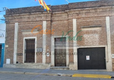 Casa Antigua en ubicacion Centrica, zona comercial, muy buen estado